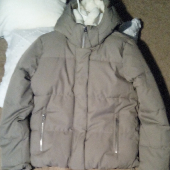 Hollister Puff Jacket With Fur - Picture 1 of 4